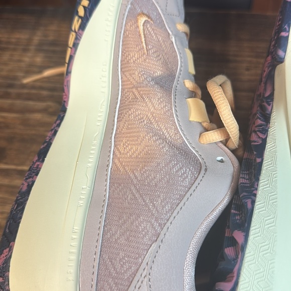 NIKE ZOOM X women’s size 7.5 NWOTB - Picture 7 of 7